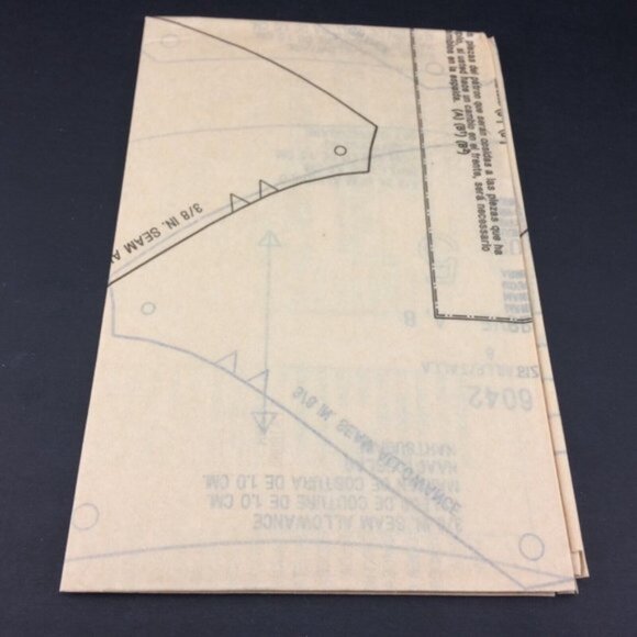 New Look 6042 Girls Childs Tiered Dress and Scarf Pattern Size A 3-8 Variations - Picture 8 of 9